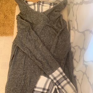 22Nd brand lightweight fall hoodie, Size M